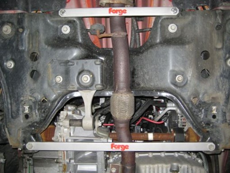 Subframe braces